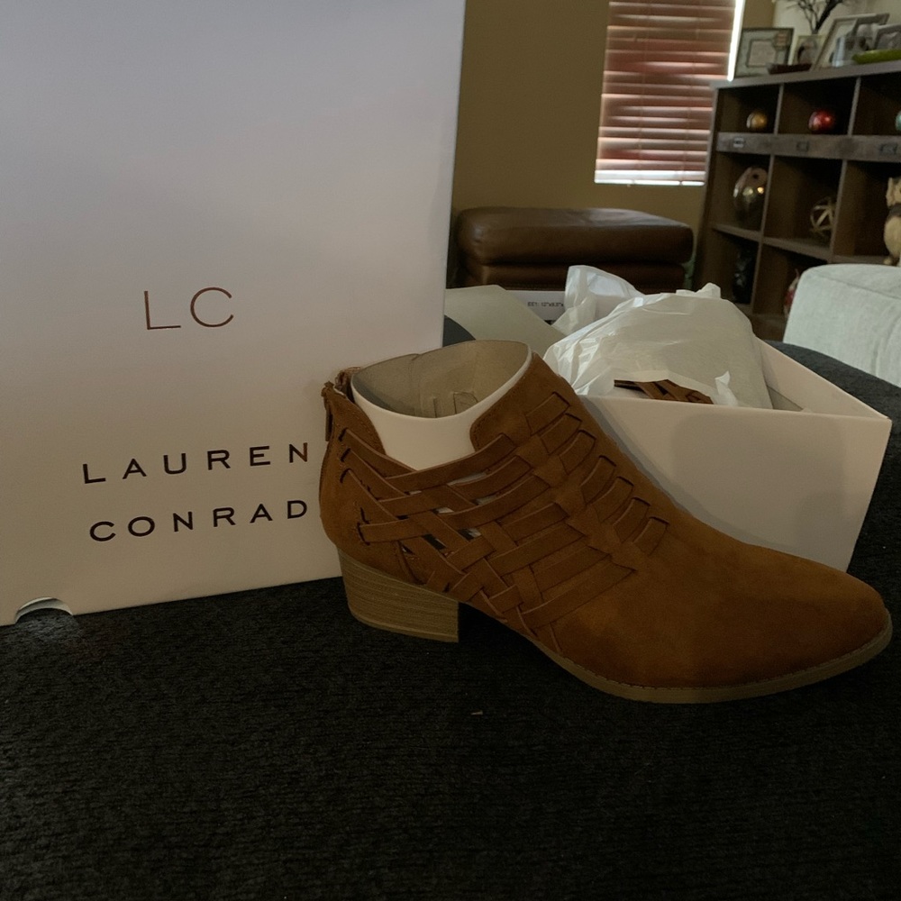 Brand new ankle boots Lauren Conrad size 9
